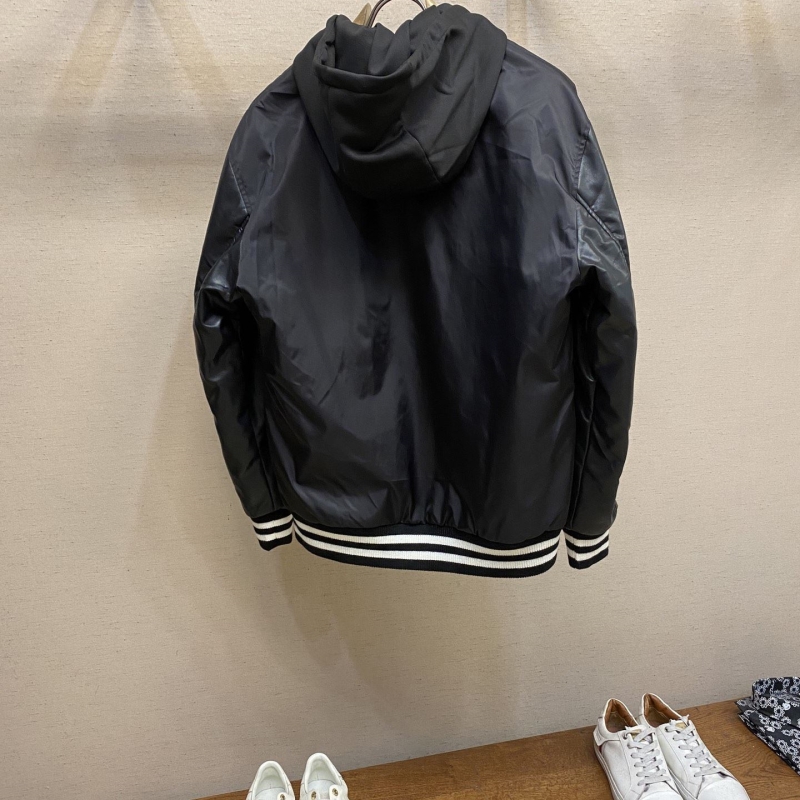 Pra*a outwear